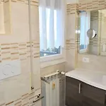 White Mary House For Two People *