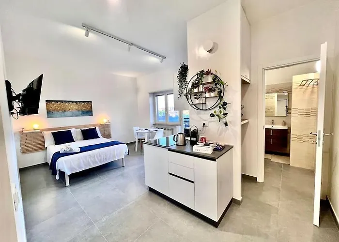 White Mary House For Two People * Rome